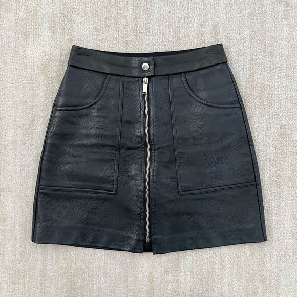 Stradivarius Black Vegan Leather Mini Skirt 2 - Picture 1 of 7